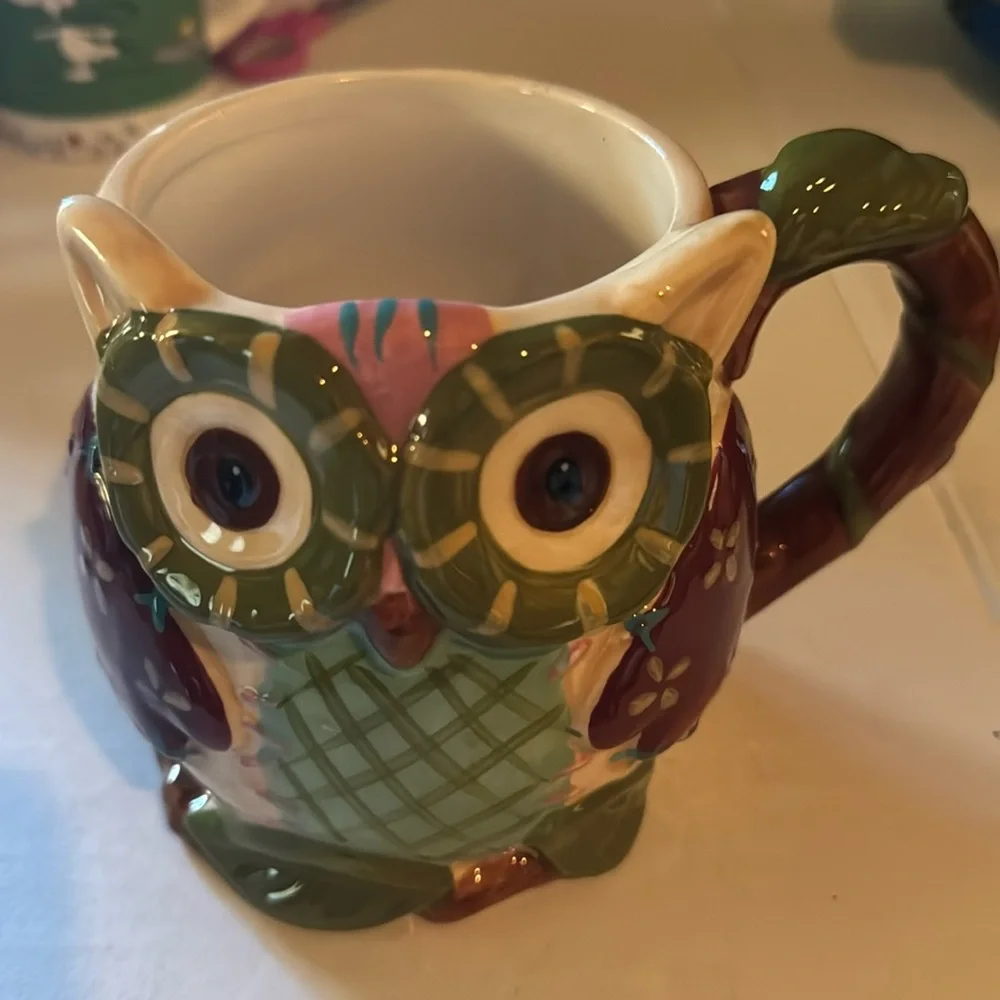 Pier 1 large Owl nwt